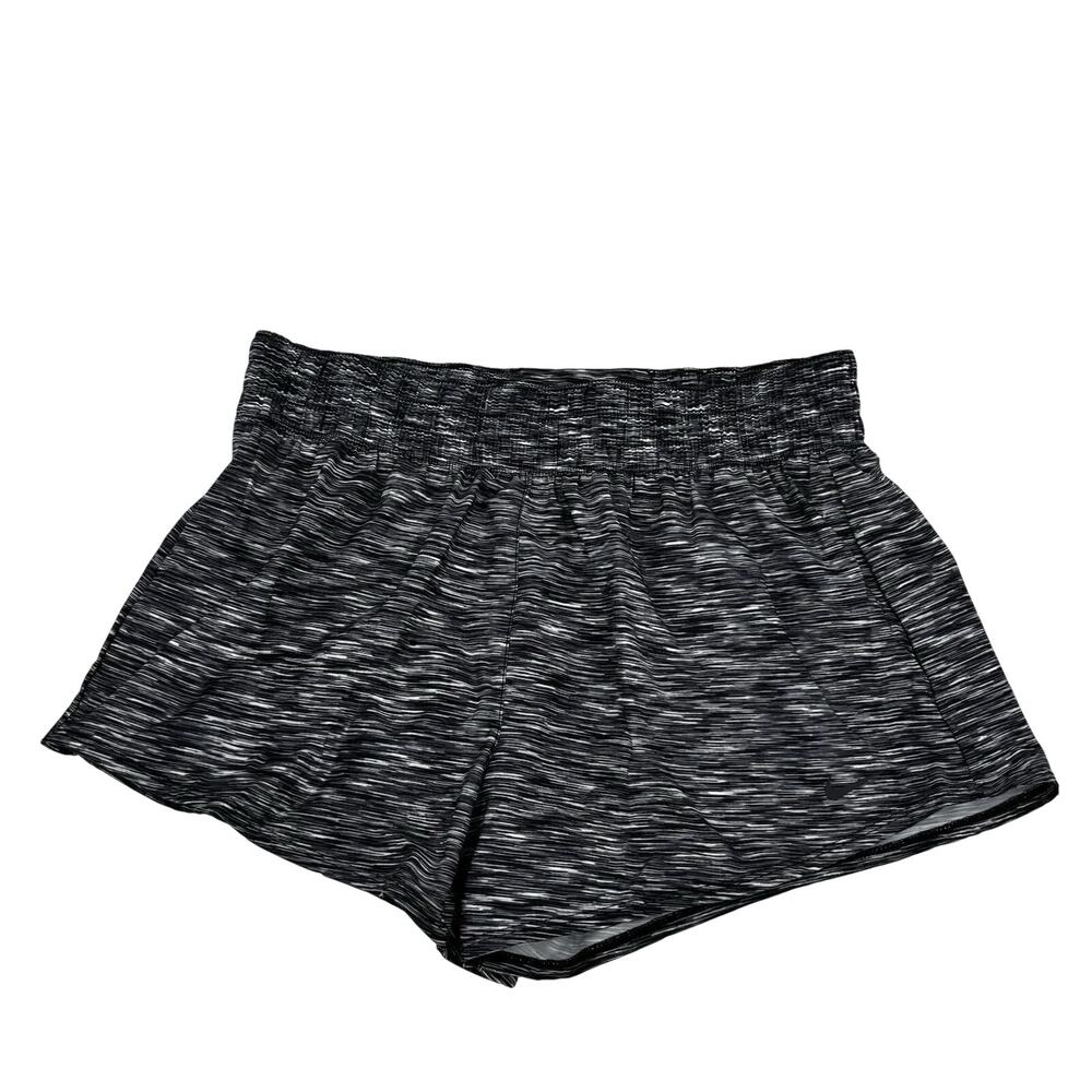 Nike Women's One Dri-FIT Mid-Rise 3" Brief-Lined Shorts Black Size Large NWT